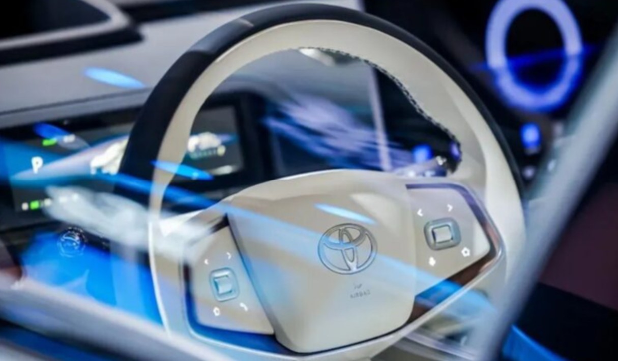 Để vượt lên trong cuộc đua xe điện, “ông lớn” Toyota bắt tay với Huawei, Xiaomi